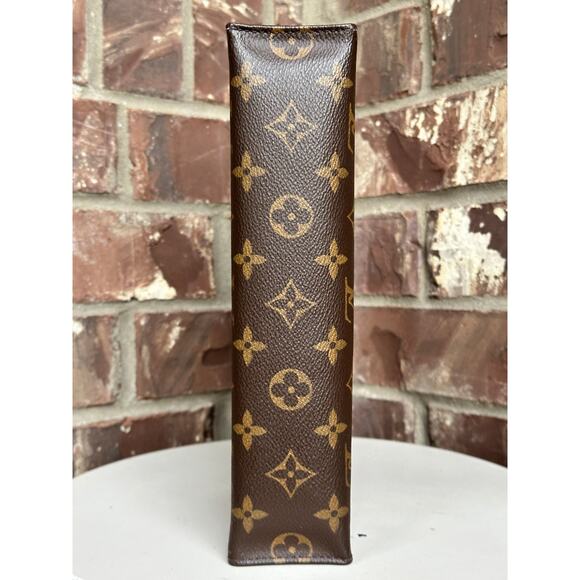 Louis Vuitton Toiletry Pouch NM Monogram Canvas 26.  39046 - Picture 5 of 15